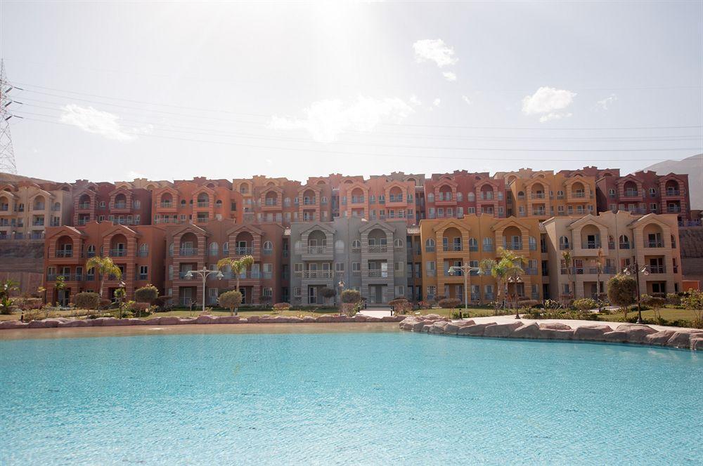 Porto Sokhna Pyramids Apartments Powered By Amer-Group Family Only Ain Sukhna Dış mekan fotoğraf