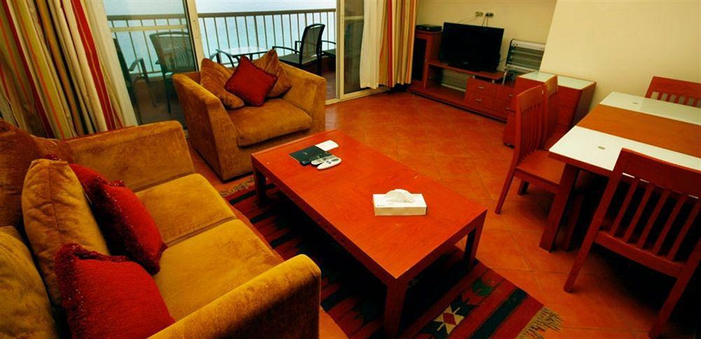 Porto Sokhna Pyramids Apartments Powered By Amer-Group Family Only Ain Sukhna Dış mekan fotoğraf