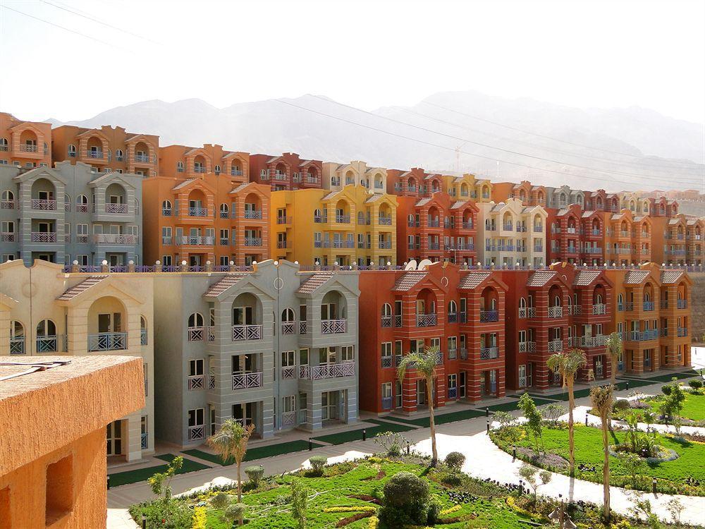 Porto Sokhna Pyramids Apartments Powered By Amer-Group Family Only Ain Sukhna Dış mekan fotoğraf