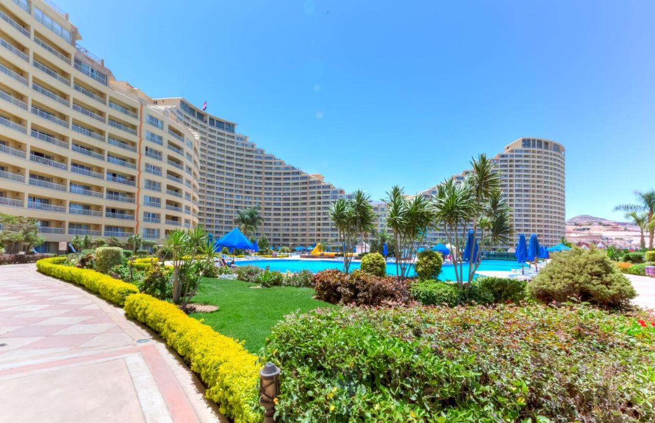 Porto Sokhna Pyramids Apartments Powered By Amer-Group Family Only Ain Sukhna Dış mekan fotoğraf