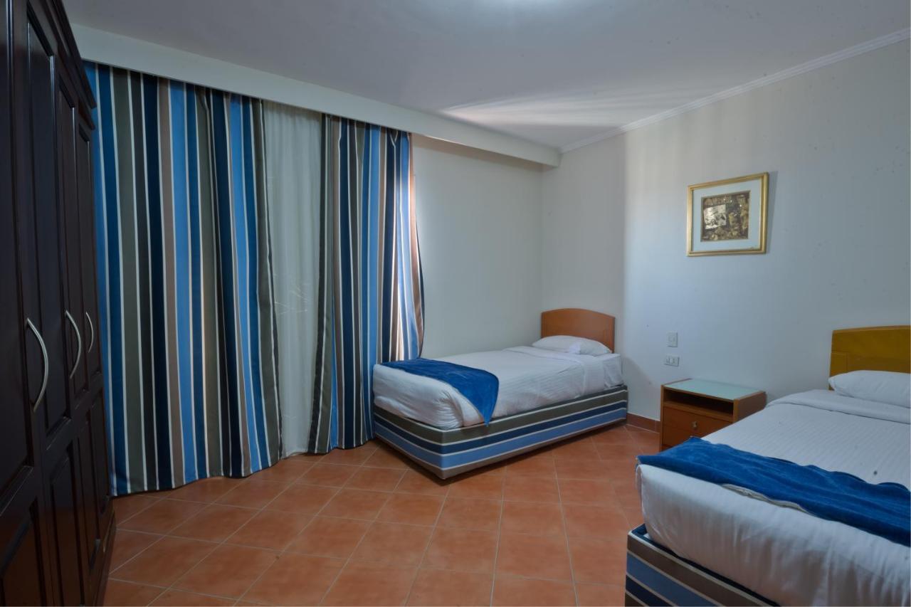 Porto Sokhna Pyramids Apartments Powered By Amer-Group Family Only Ain Sukhna Dış mekan fotoğraf